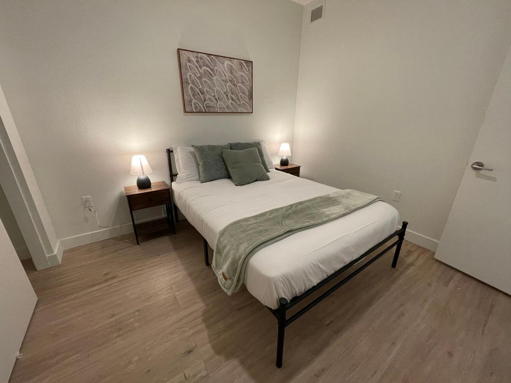 فندق Chic Urban Retreat In Heart Of La, Steps From Attractions! لوس أنجلوس المظهر الخارجي الصورة