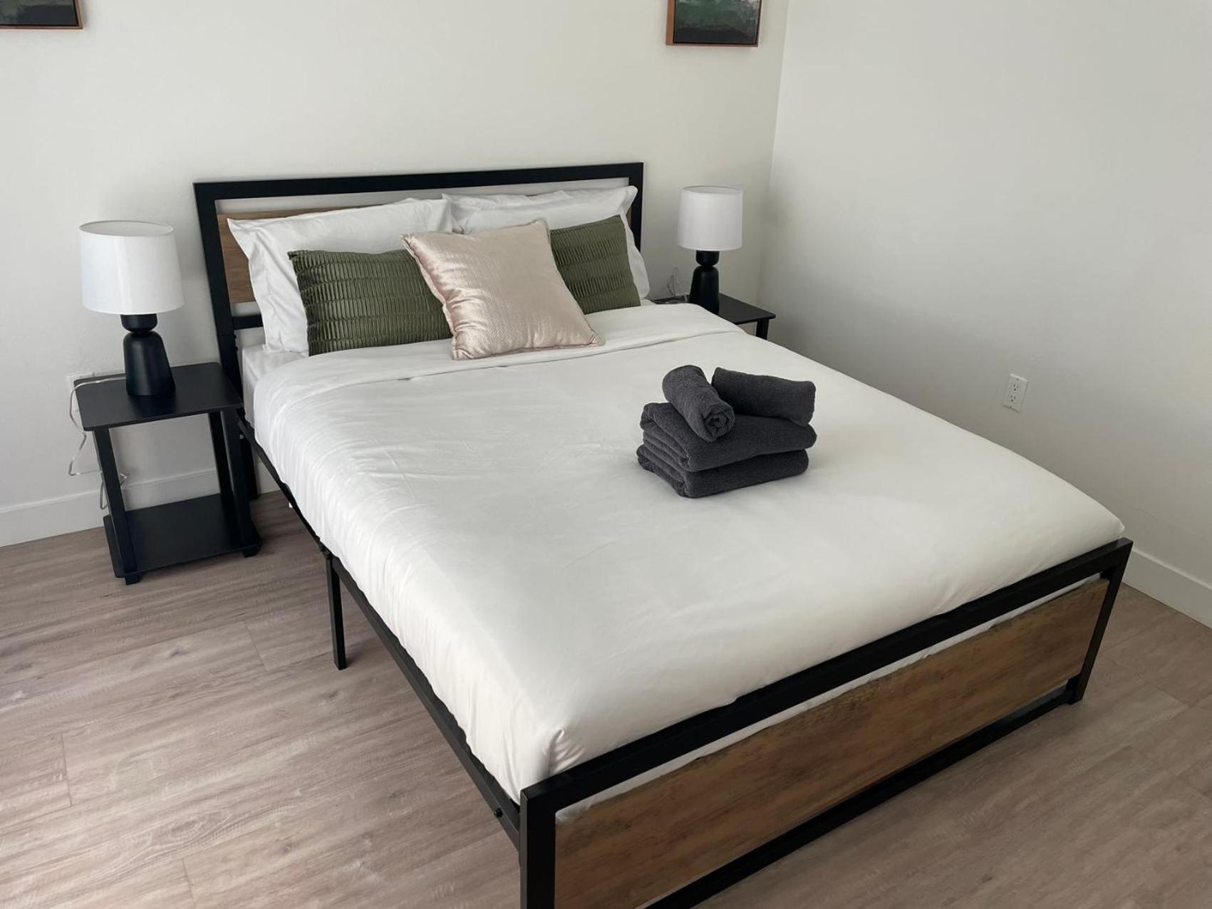 فندق Chic Urban Retreat In Heart Of La, Steps From Attractions! لوس أنجلوس المظهر الخارجي الصورة